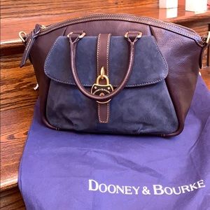 Brand new dooney&bourke handbag, crossbody strap